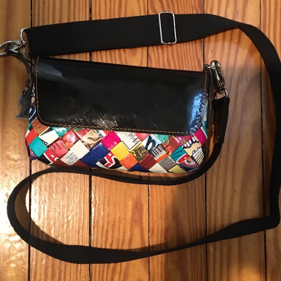 Host Pick! Nahui Ollin Con Amor Arm Candy Shoulder Bag - Picture 1 of 8